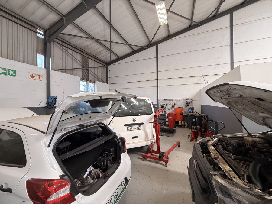 To Let commercial Property for Rent in Rivergate Western Cape